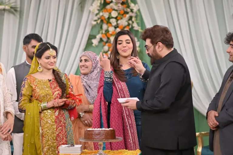 Nida Yasir wishes husband Yasir Nawaz wedding anniversary in the most heart-warming way