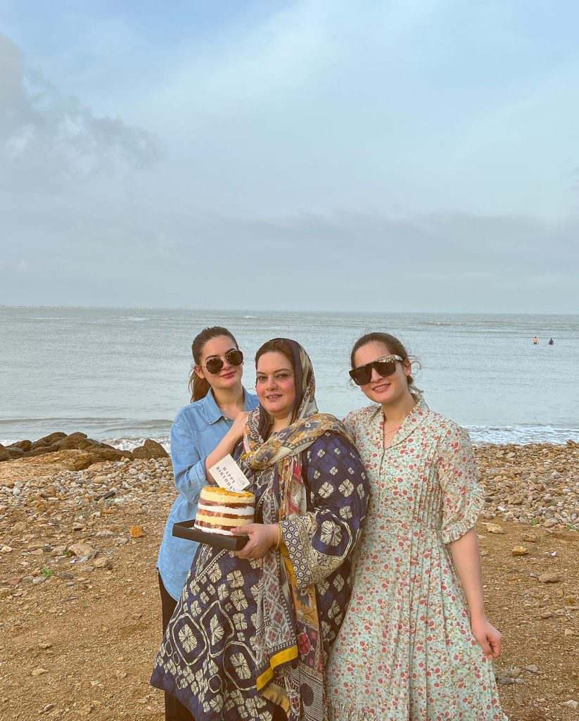 Aiman Khan and Minal Khan at Beach with mother Uzma Mubeen, celebrating her birthday
