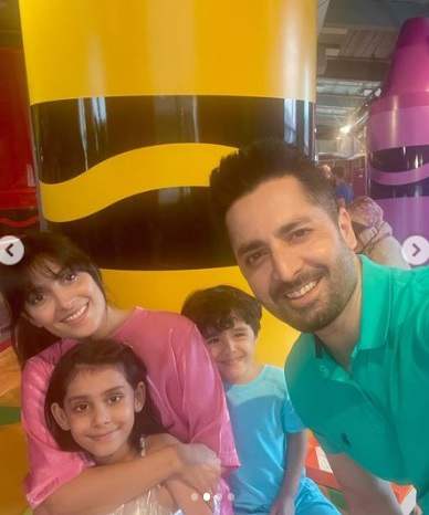 Ayeza Khan’s beautiful pictures with her lovely family