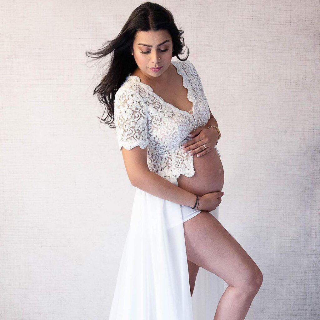 Mom-to-be Fia Khan is gorgeous in latest photoshoot, shows off her baby bump