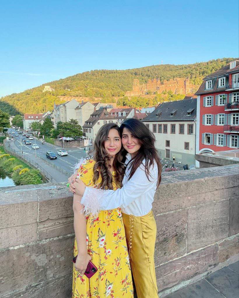 Areeba Habib stuns in bold dressing, view her pictures from Germany