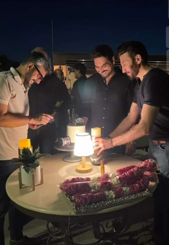 Humayun Saeed cuts birthday cake with friends: View splendid pictures