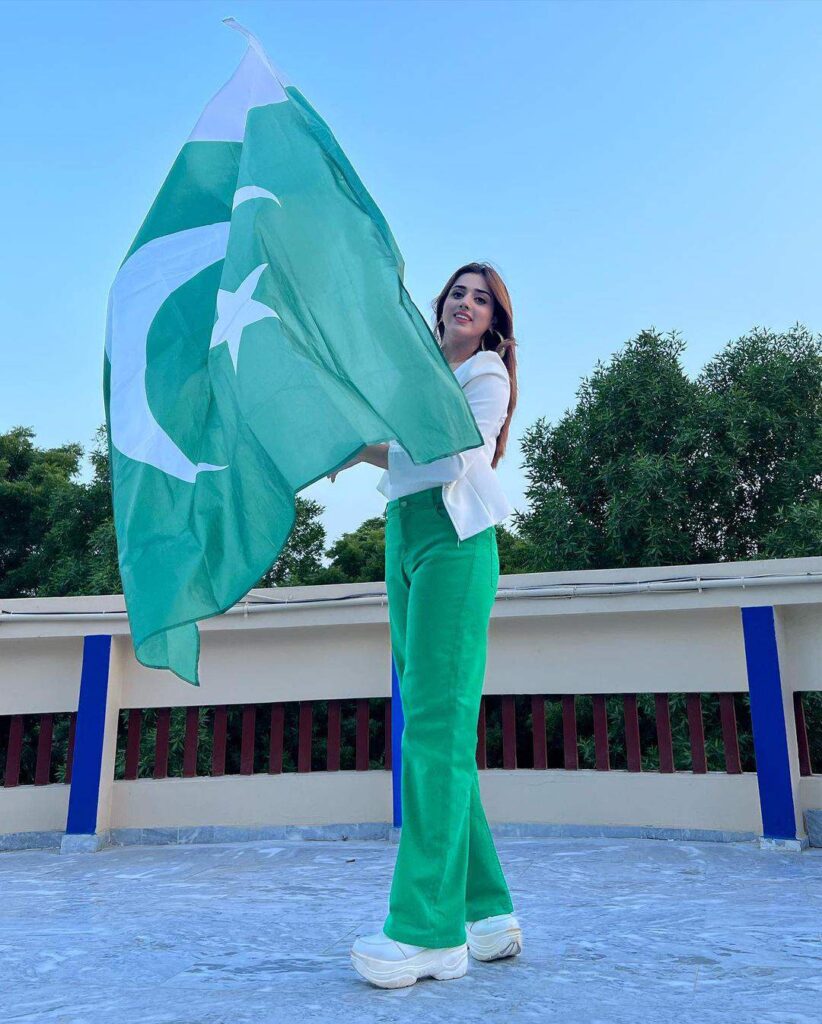 Jannat Mirza shares scintillating pictures from independence day celebrations