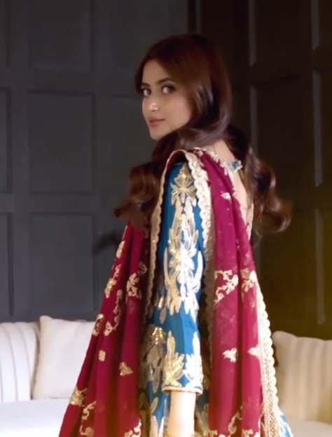 Sajal Aly is Jan E Adaa, flaunts her breathtaking beauty in Asim Jofa’s latest festive collection