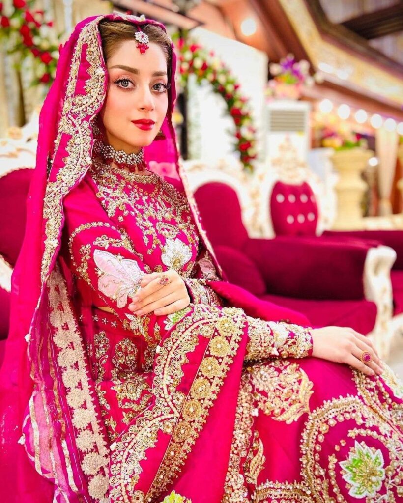 Alizeh Shah looking pretty in sizzling bridal shoot