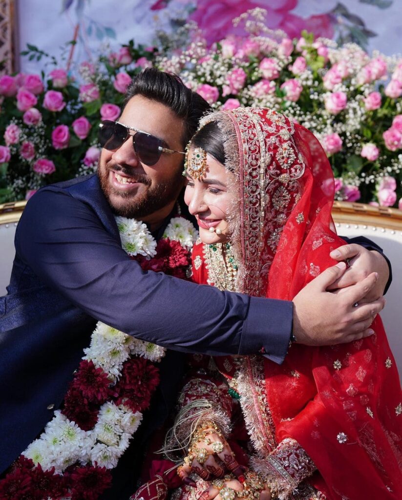Areeba Habib shares a cool picture of husband Saadain Imran Sheikh; captions, "My Person"