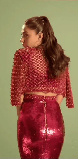 Mahira Khan dances her heart out in latest video