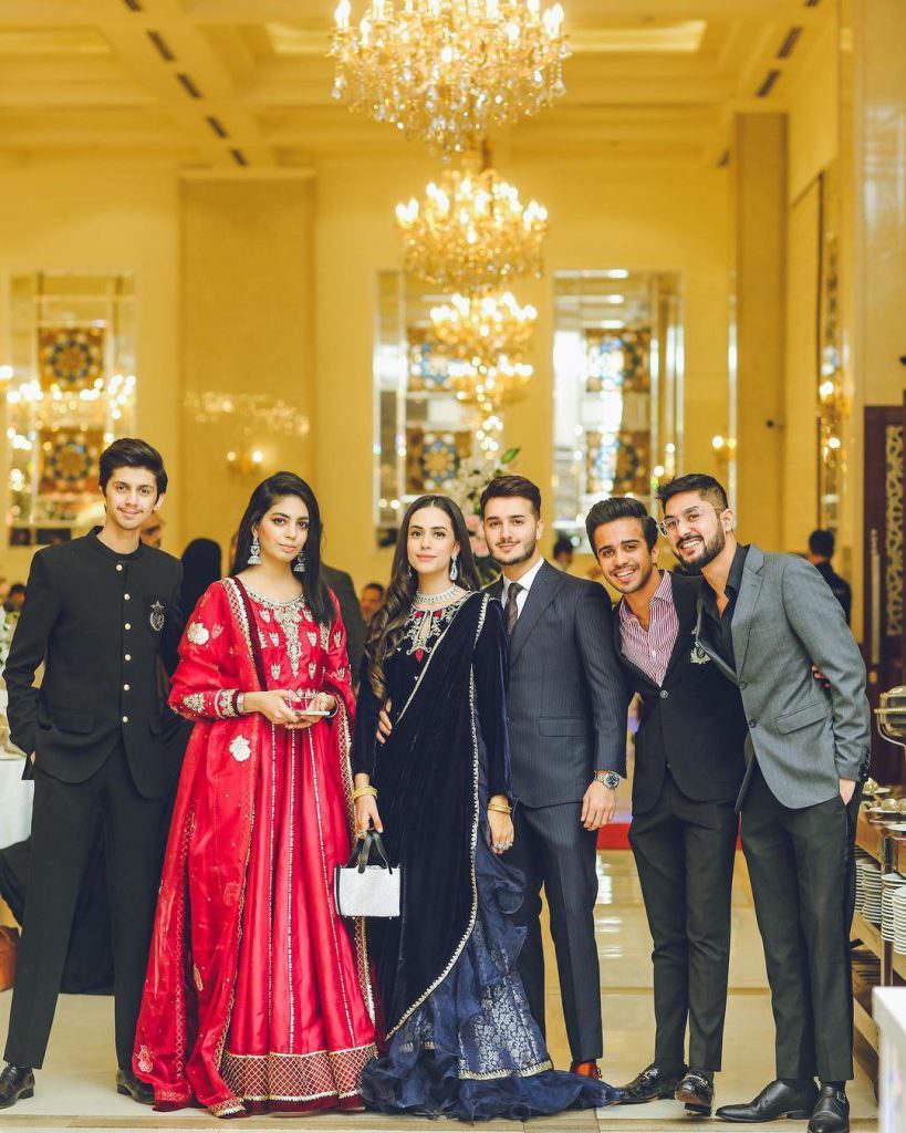 Shahveer Jafry with his family at recent family wedding