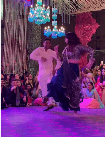 Yashma Gill dances her heart out at a friend’s wedding
