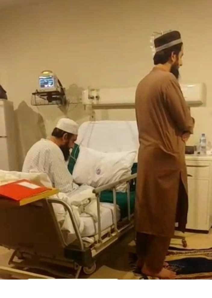 Maulana Tariq Jamil hospitalized after heart attack in Canada