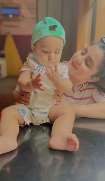Sohai Ali Abro is enjoying motherhood to the fullest, share cutest snaps of daughter