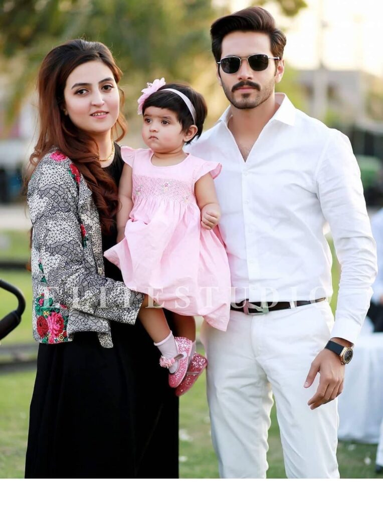 Wahaj Ali, Tere Bin drama actor with wife and kids