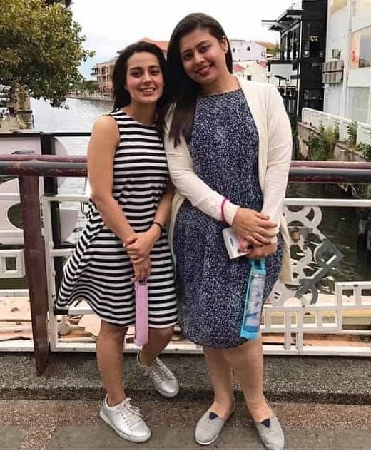 Iqra Aziz and her sister's bonding time captured in lovely snapshots
