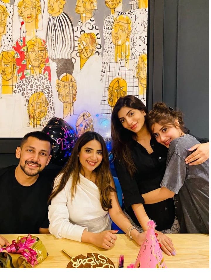 Saboor Aly rings in 28th birthday with hubby Ali Ansari and sis Sajal Aly