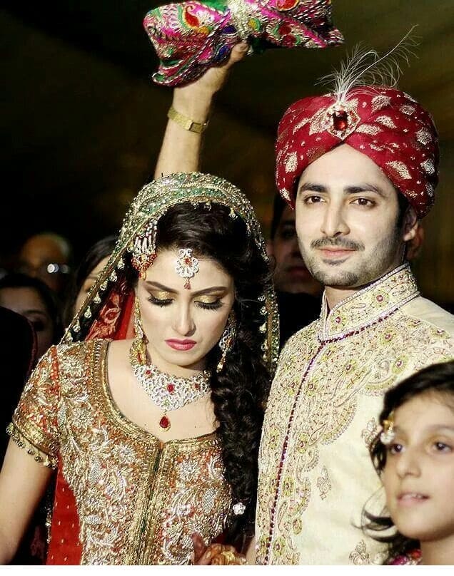 Ayeza Khan and Danish Taimoor’s UNSEEN pic from their wedding day, will surely melt your heart