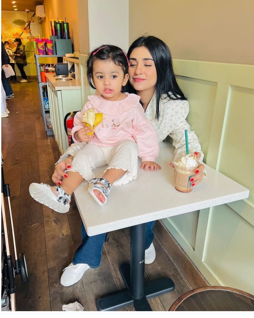 Sarah Khan Manifests Sheer Elegance In Her Latest Pictures From UK