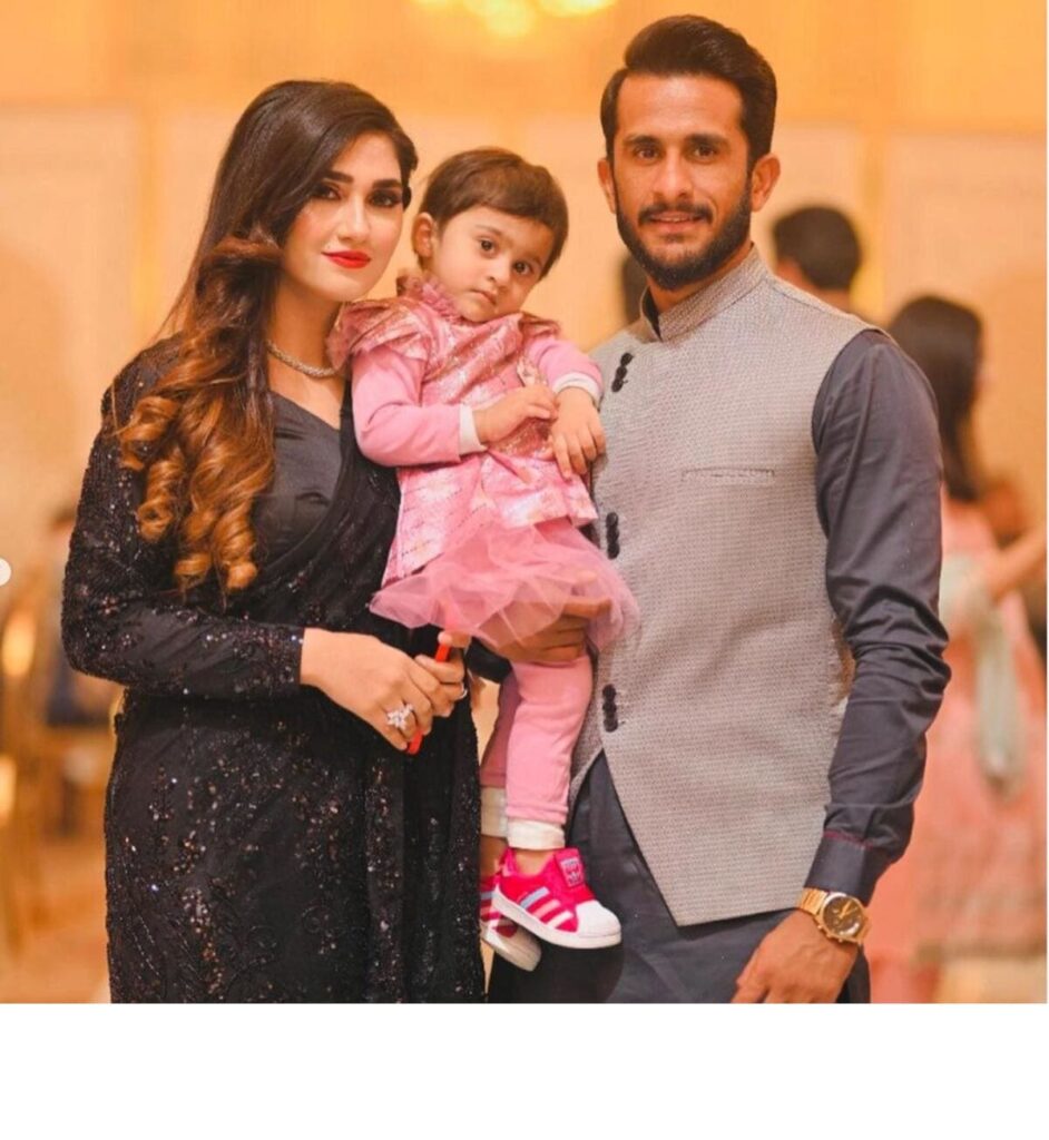 Hassan Ali Shares Photo of Taj Mahal Visit With His Wife and Daughter