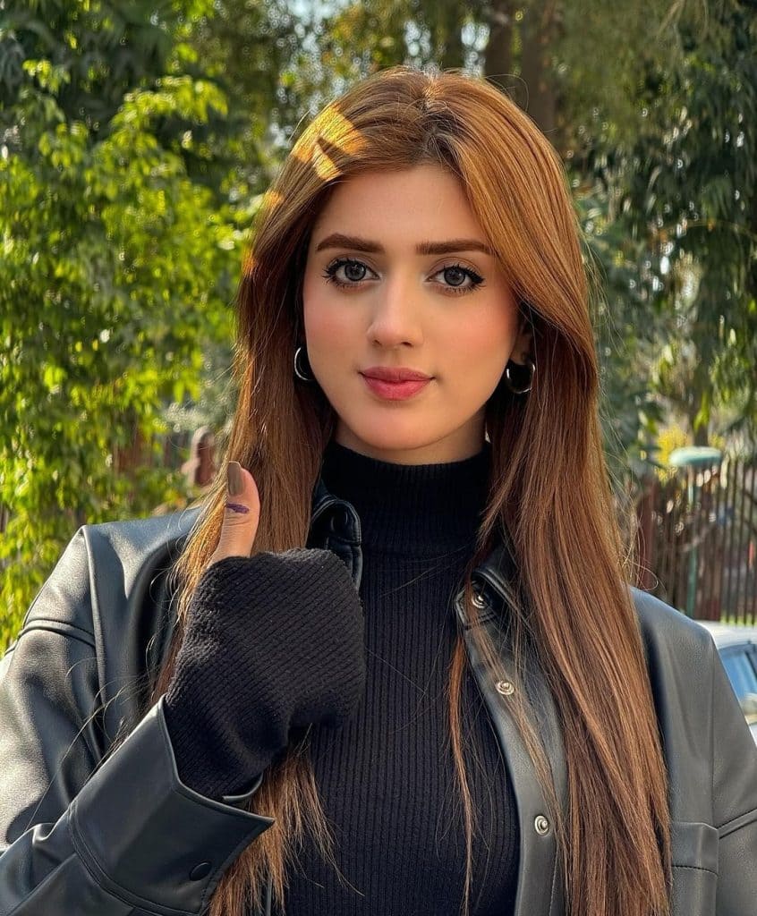 From Sajal Aly to Mahira: Pakistani celebs vote in Karachi – in pictures